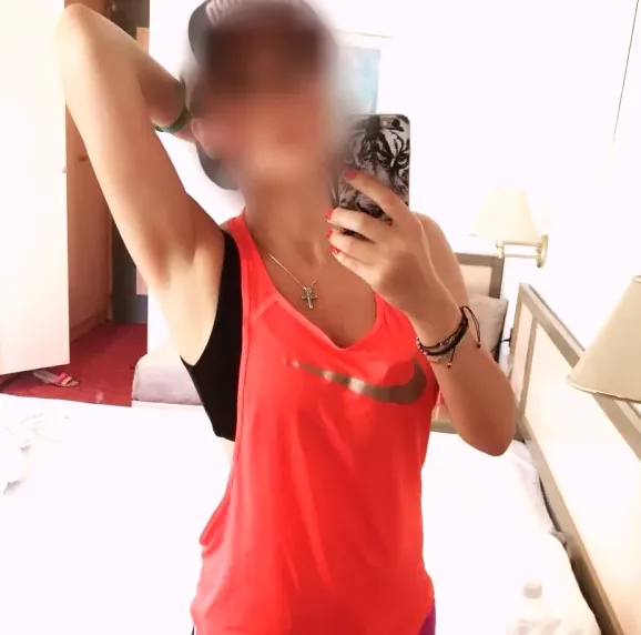 Aya, 28