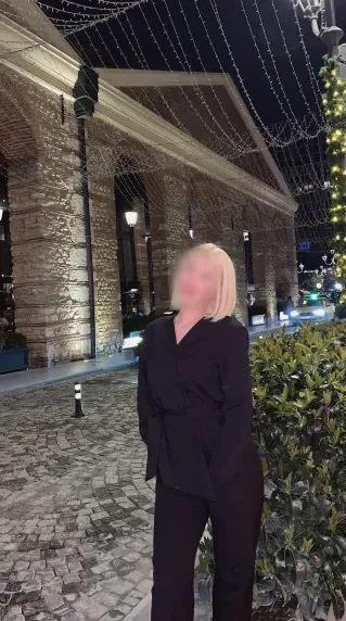 Charlotte, 21