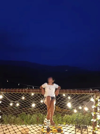 Kamilla, 28