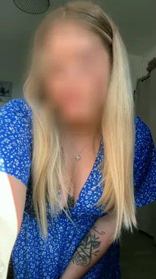 Katja, 22