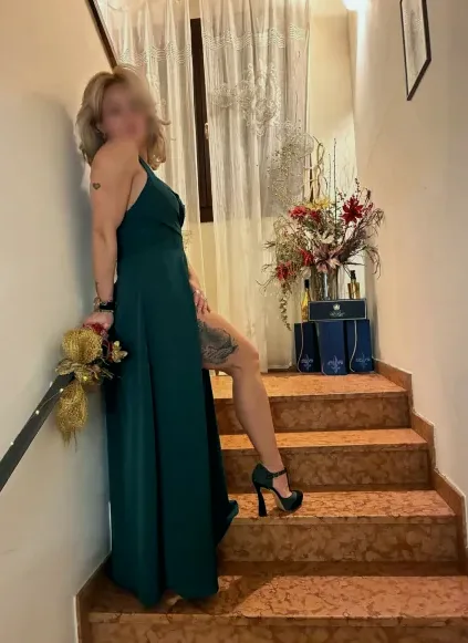 Nicoline, 39